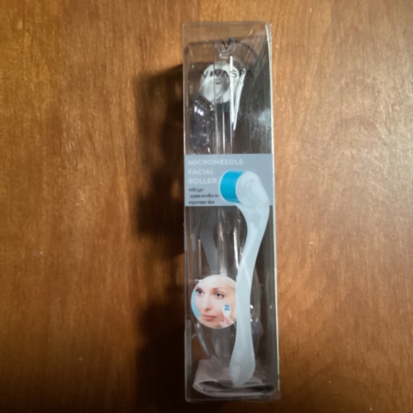 Vivaspa Beauty Redefined Microneedle Facial Roller Bundle of 2 New - Picture 6 of 12